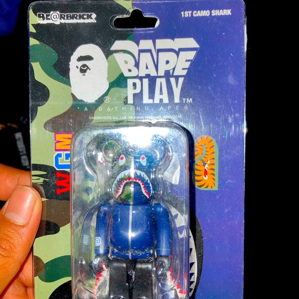 bape bearbrick complexcon